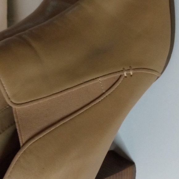 Worthington Women's Ankle Boots, US 10, Tan Slipon pre-owned - Picture 6 of 9